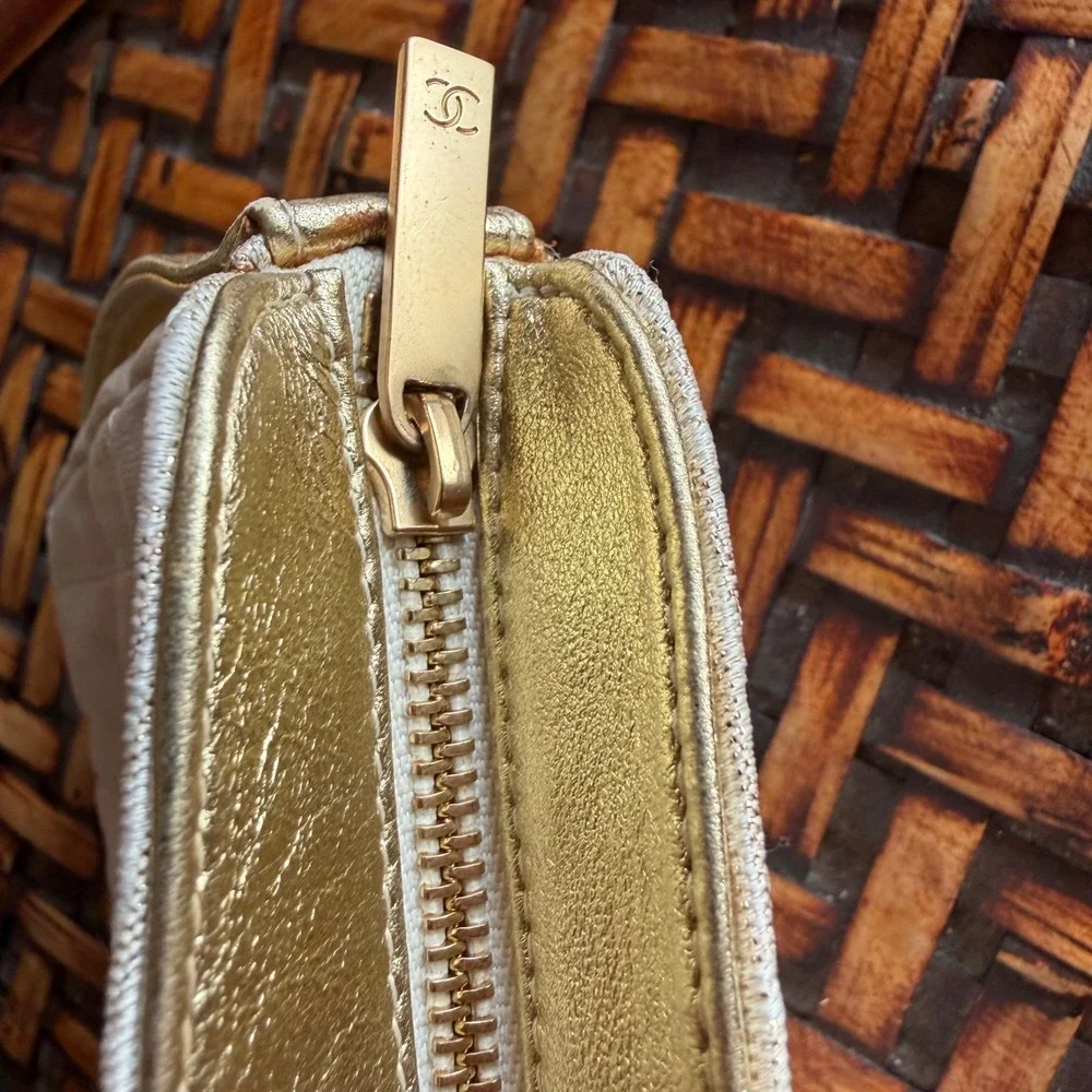 Chanel 2000s Gold  Quilted Cosmetic Pouch handbag clutch Vintage Glam OS Y2K